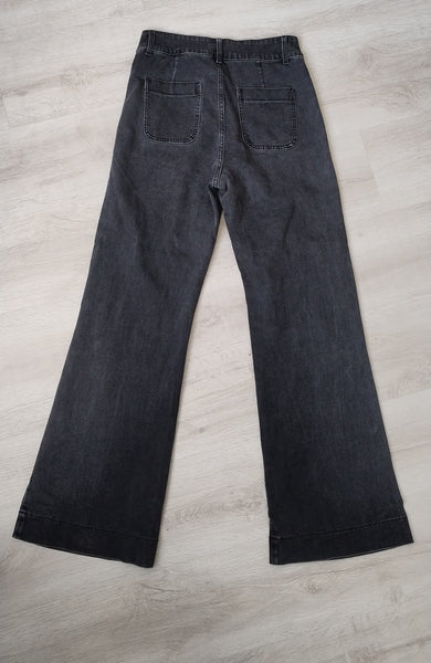 Jean Gris Flare Oraije