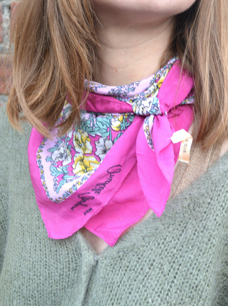 Foulard en soie Vintage