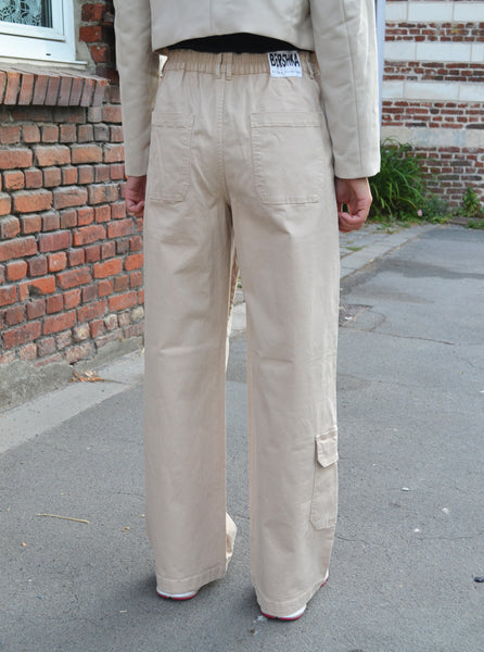 Baggy Beige