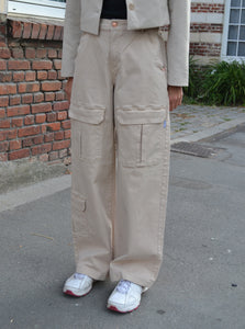Baggy Beige