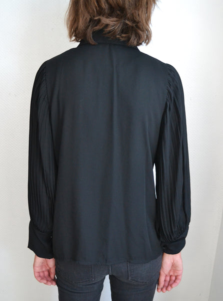 Blouse Black Jabot