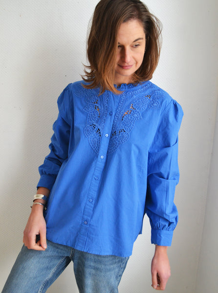Blouse broderies Azur