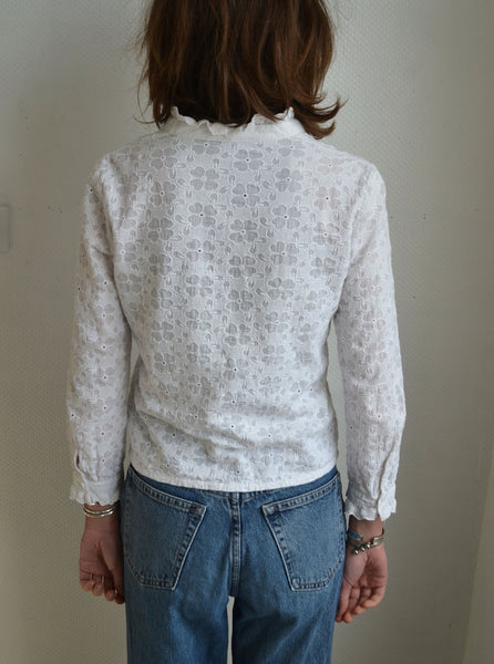 Blouse brodée fleurie