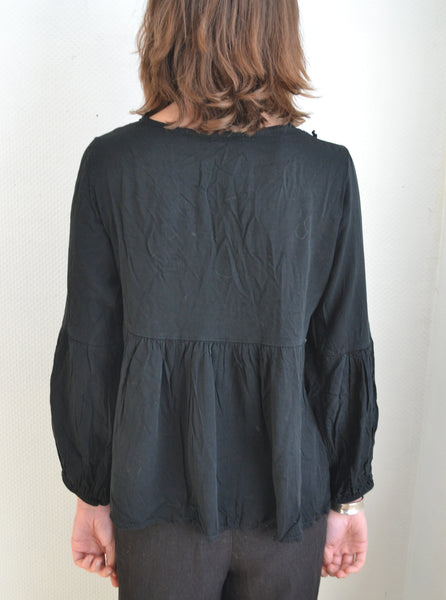 Blouse Noire à lacets