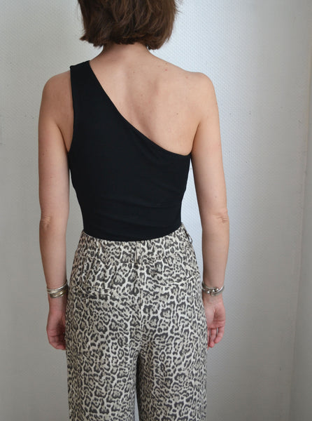 Body Noir Cut Out