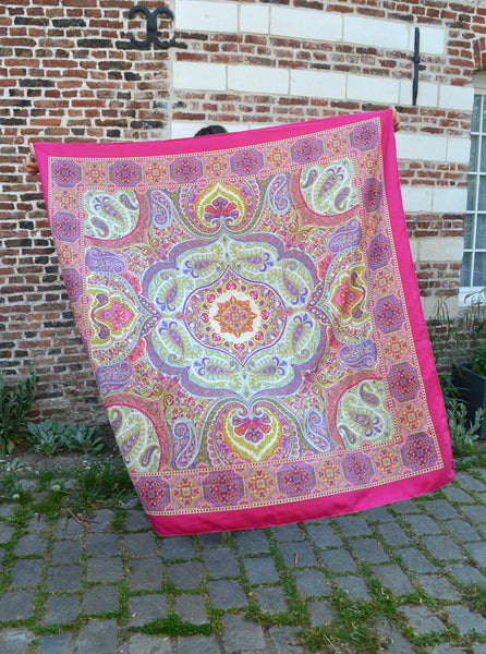 Grand foulard indien en soie