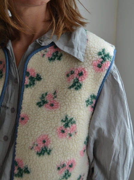 Gilet sans manche moumoute fleuri Neuf