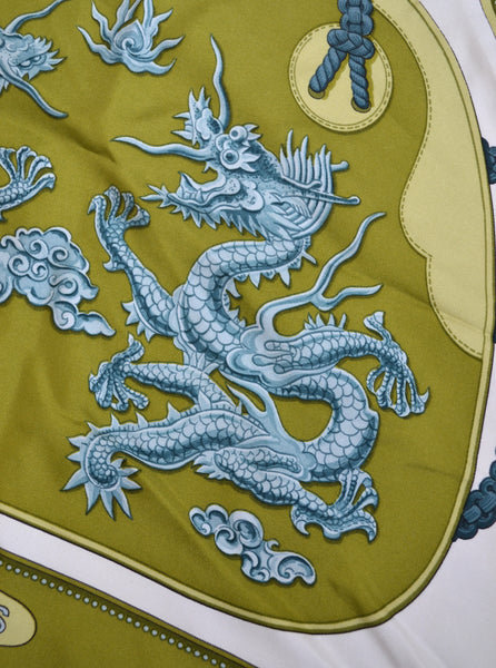 Foulard en soie Hermès thème Tsubas