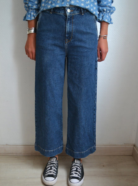 Jean Flare Selected
