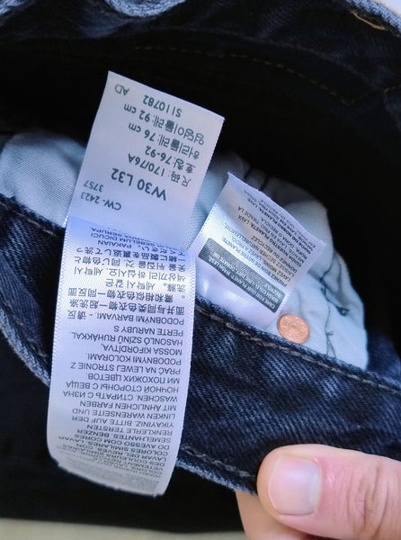 Jean Gris foncé Levis 501