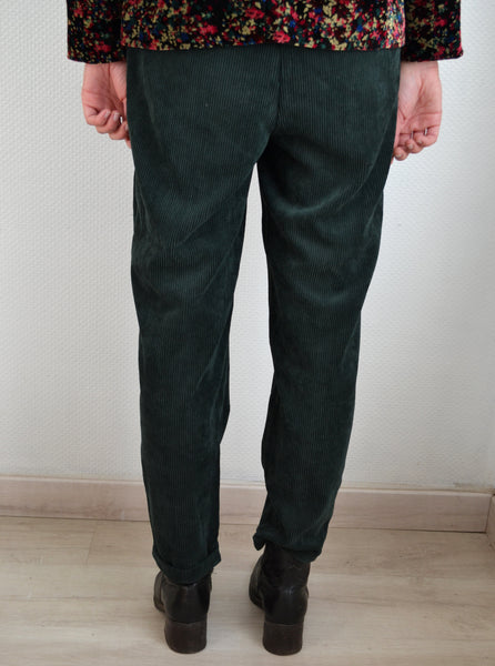 Pantalon côtelé vert sapin