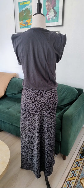 Robe gris léopard