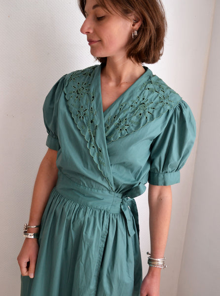 Robe Brodée Vintage