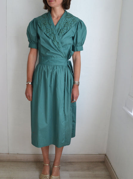 Robe Brodée Vintage