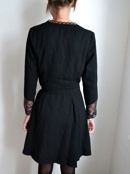 Robe cache cœur dentelle Neuve