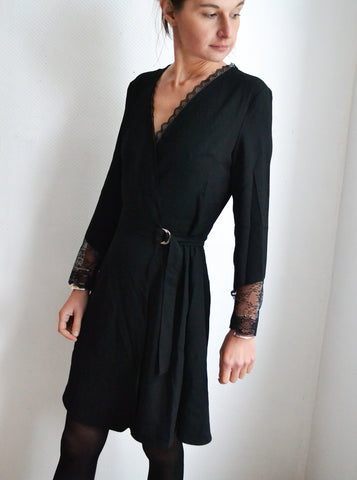 Robe cache cœur dentelle Neuve