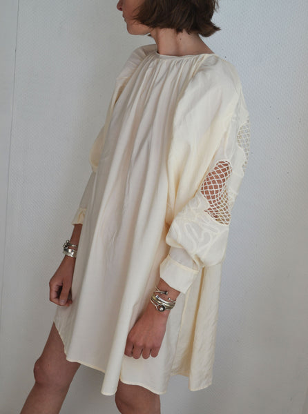 Robe crème Dos Nu