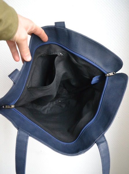 Sac marine à œillets dorés