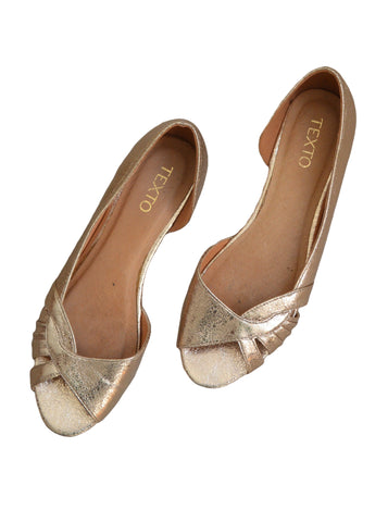 Ballerines en cuir dorées T40