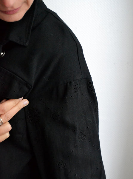 Veste noire broderies