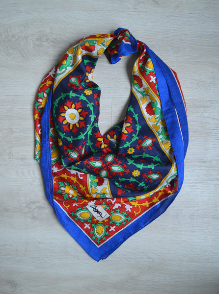 Foulard en soie Yves Saint Laurent